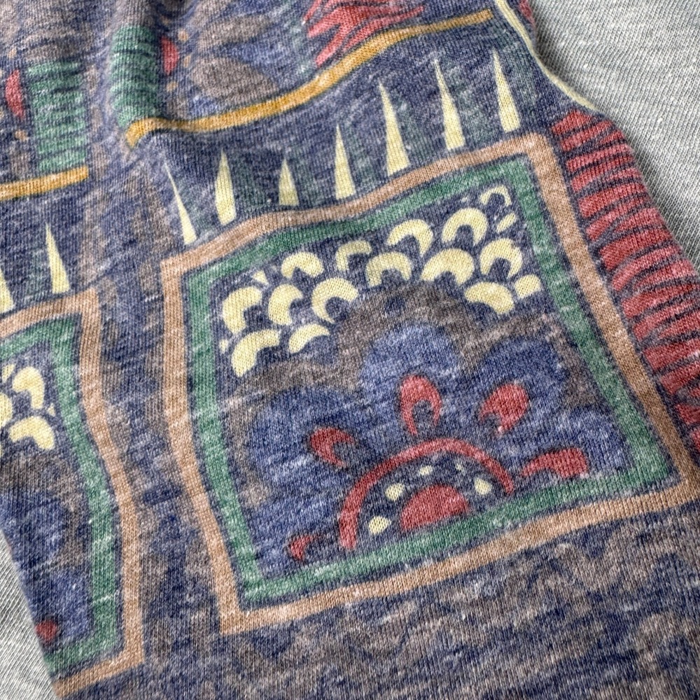 LuLaRoe Randy 2XL Gray Raglan Baseball Tee Multi-Color Geometric Pattern NWT - Picture 4 of 12